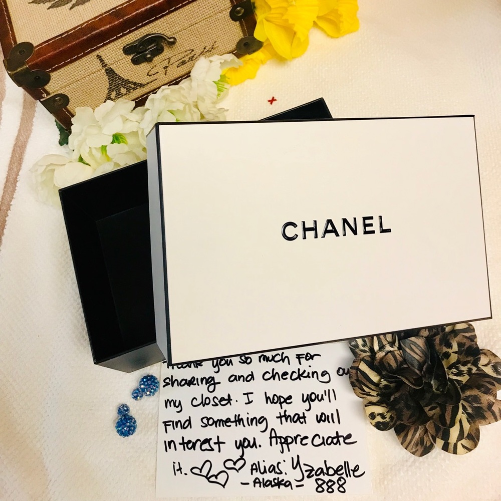 🍾🍾Chanel Box 🍾🍾 - Picture 6 of 8